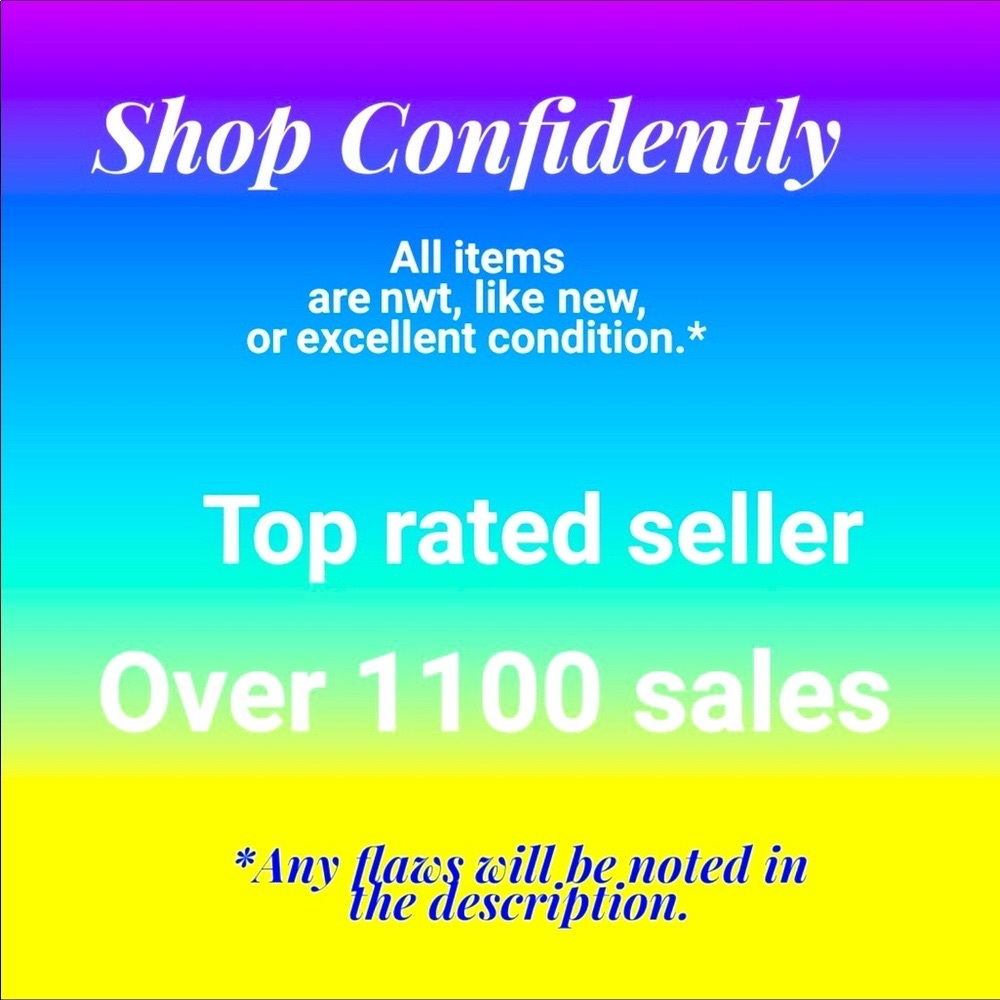 ⭐️⭐️TOP SELLER OVER 2000 SALES POSH AMBASSADOR⭐️⭐️